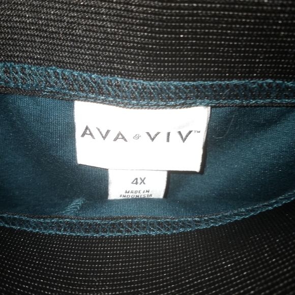 Ava & Viv Women's Exposed Stitch Stretchy Pants - Picture 5 of 6
